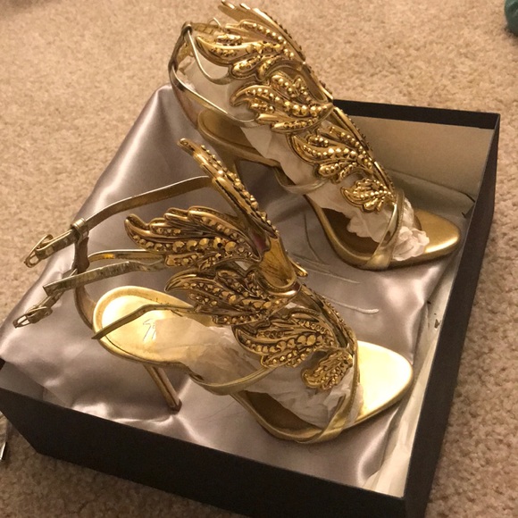 Guiseppe Zanotti Gold Swarovski crystal - Picture 3 of 8